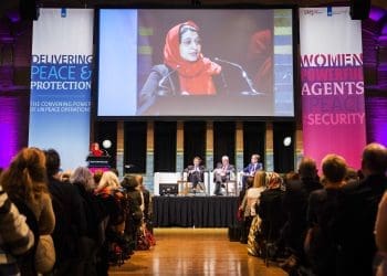 وزیر پیشین امور زنان: جهان افغانستان را رها کرده‌است