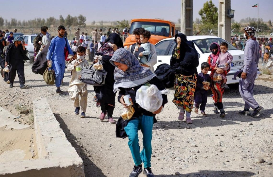 اخراج بیش از ۱۶ هزار پناه‌جوی افغانستانی از ایران