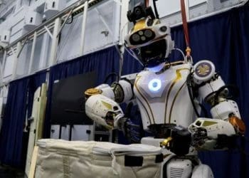 رُبات‌های انسان‌نما در فضا