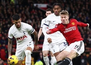 لیگ جزیره؛ تساوی دیدار من‌یونایتد و تاتنهام