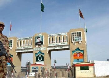 تعلیق اخراج یک‌ونیم میلیون پناه‌جوی افغانستان از سوی دولت پاکستان