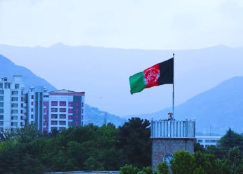 صد سال پرچم‌های بی‌قرار؛ چرا پرچم‌ها در افغانستان پایدار نمی‌شوند؟