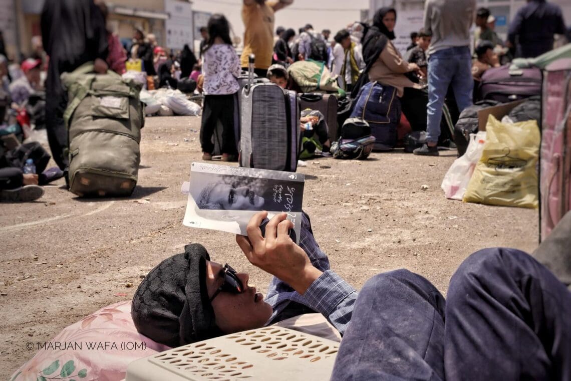 «چون بوی تلخ خوش کندر»؛ حکایت صبور، پسرک مهاجر واژه‌ها