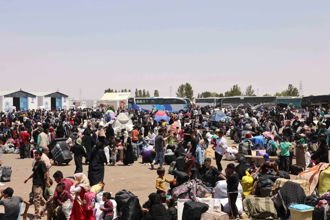 طالبان: روز گذشته بیش از ۱۳ هزار تن از ایران و پاکستان برگشتند